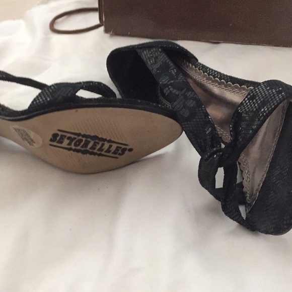 Shoes - Picture 3 of 6